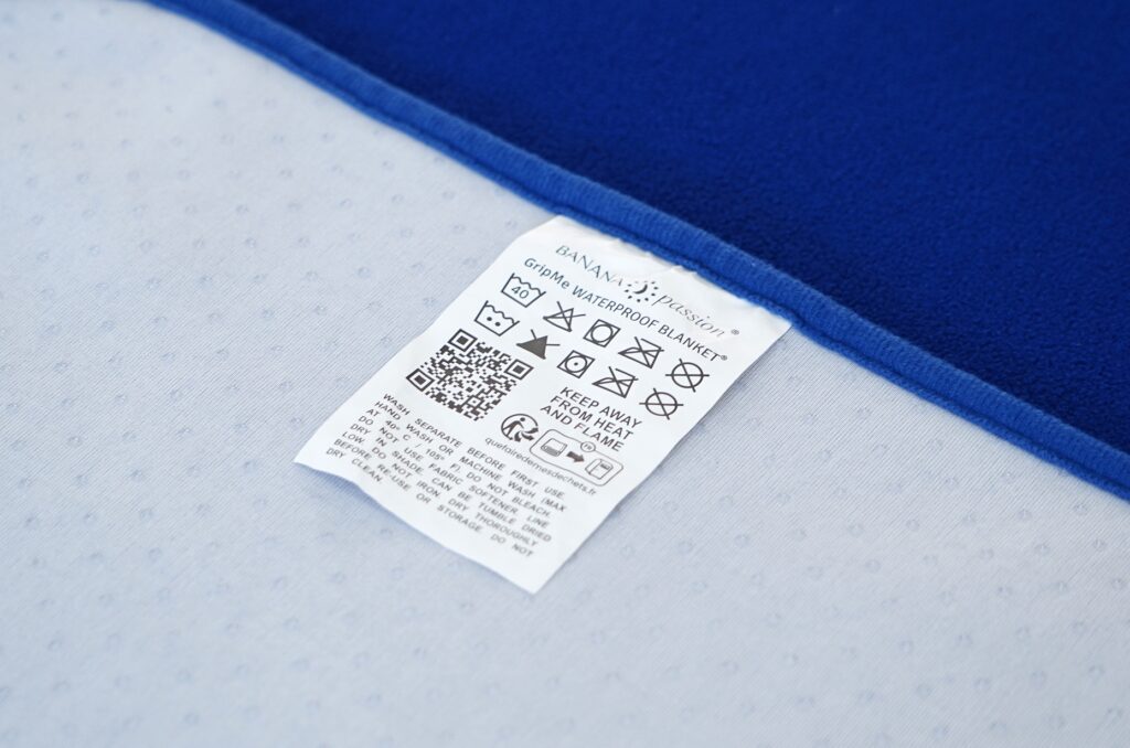 GripMe Waterproof Blanket